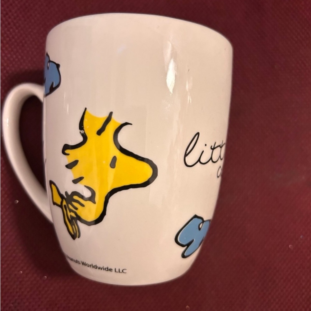 Peanuts woodstook White and Yellow Mug 2023 collector